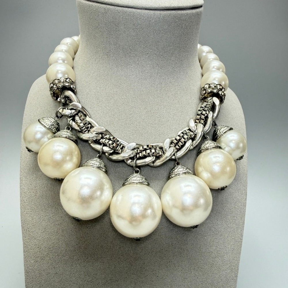 Chunky Silver Tone Faux Pearl Necklace 16" Adjustable Statement‎ Costume Jewelry